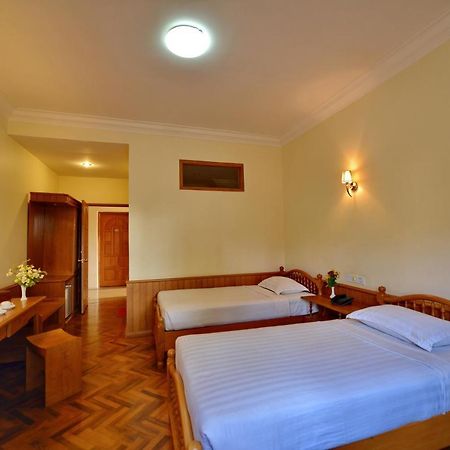 Win Unity Hotel Pyin Oo Lwin Bagian luar foto