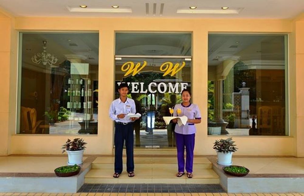 Win Unity Hotel Pyin Oo Lwin Bagian luar foto