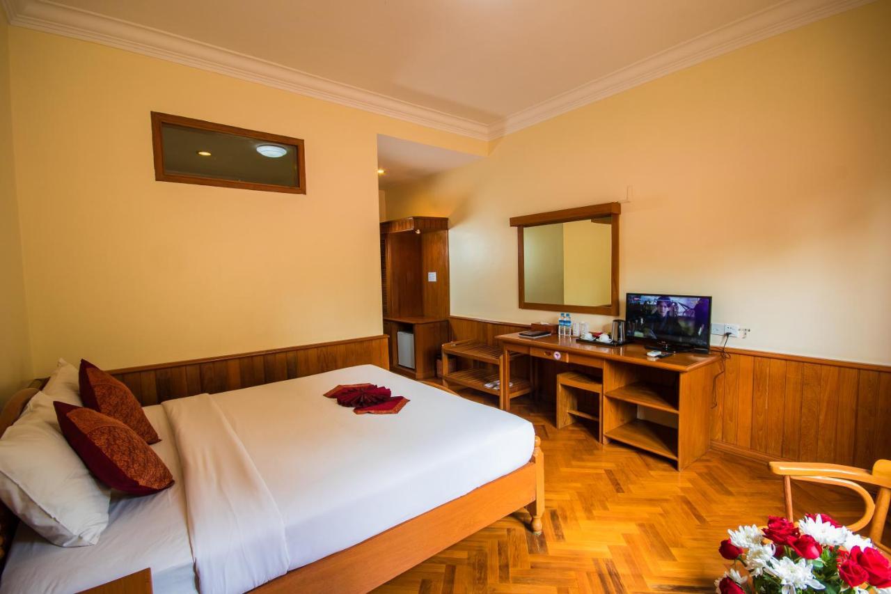 Win Unity Hotel Pyin Oo Lwin Bagian luar foto